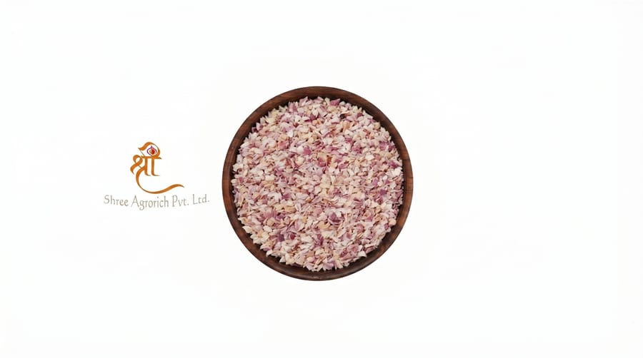Dehydrated pink minced onion, fine granulation, export-grade from Gujarat, India